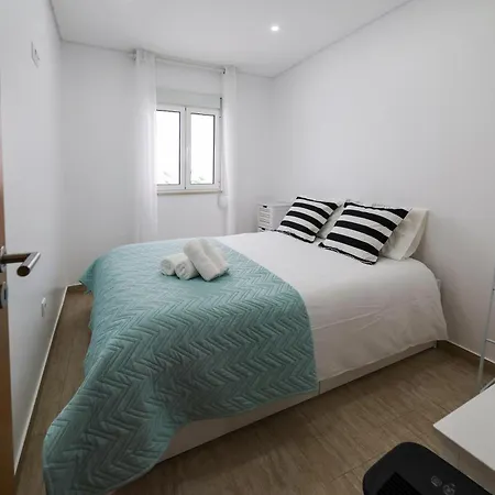 Three Fish Nyaraló *